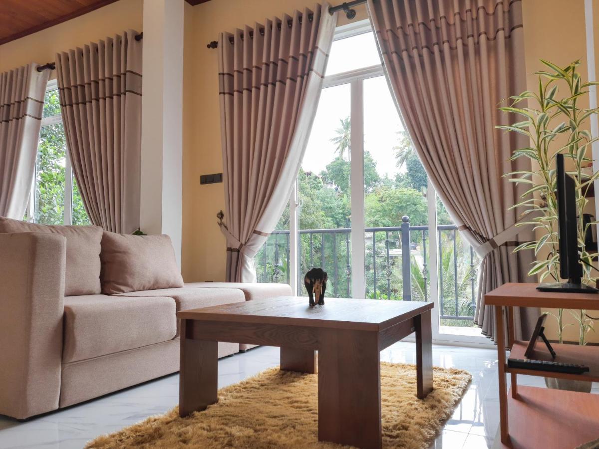فندق Tranquil Quarter كاندي المظهر الخارجي الصورة